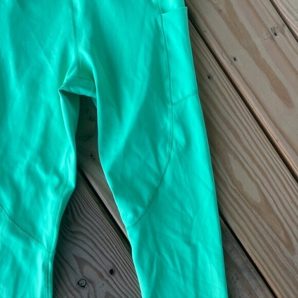 Zyia Neon Green Crop Legging Stash pocket size 6/8 - Picture 3 of 8
